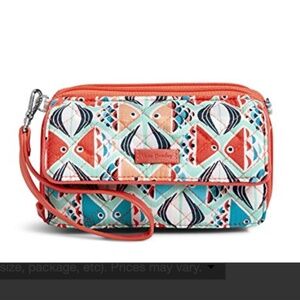 Vera Bradley Iconic All in zone Crossbody.